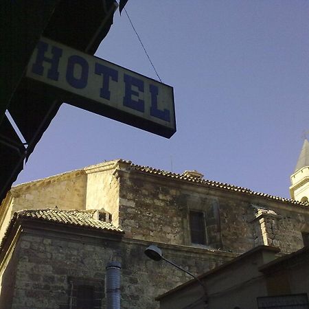 Hotel La Zambra Mancha Real Bagian luar foto