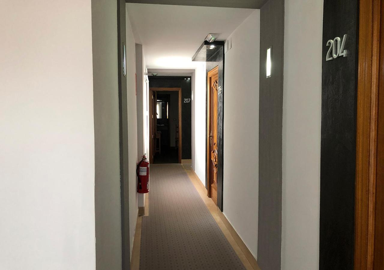 Hotel La Zambra Mancha Real Bagian luar foto