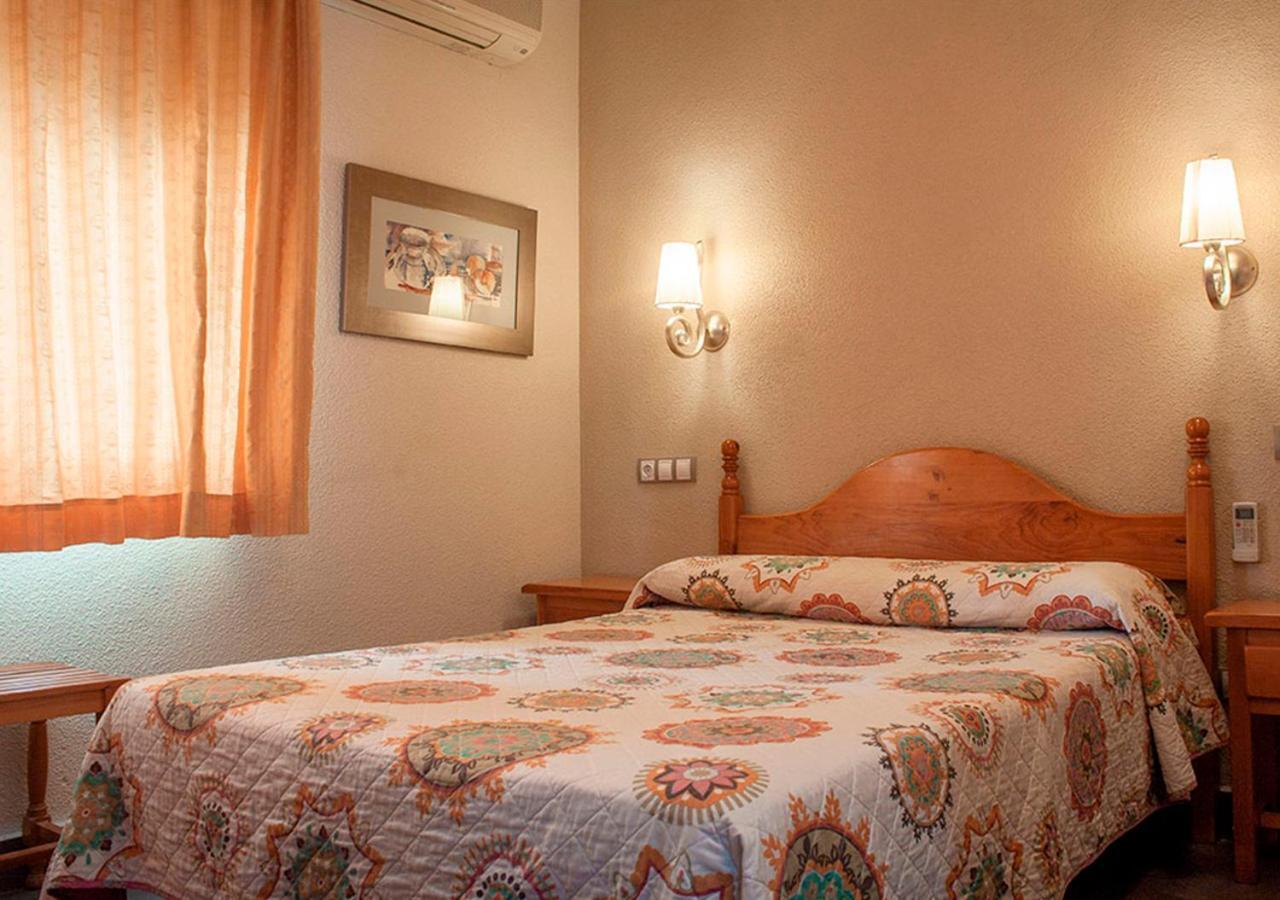Hotel La Zambra Mancha Real Bagian luar foto